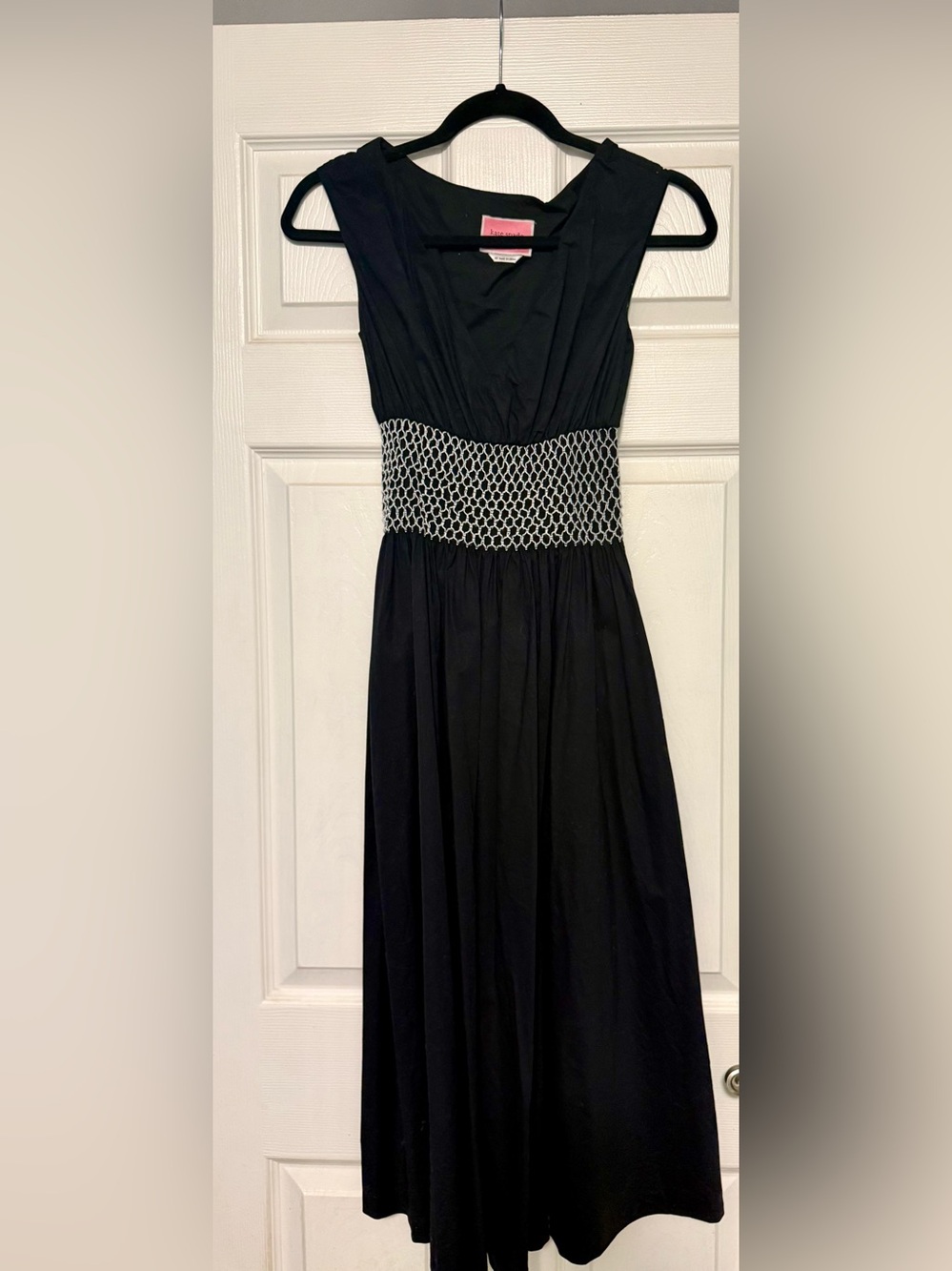 Classic Kate Spade  Black Sleeveless Dress with Contrasting Waist smocked